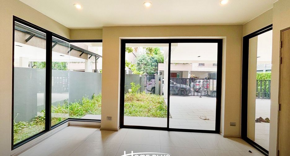 À vendre 4 chambres maison à Saphan Sung, Bangkok