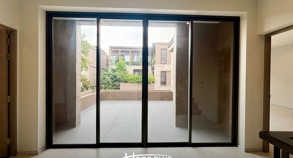 À vendre 4 chambres maison à Saphan Sung, Bangkok