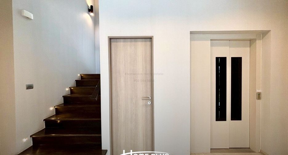 À vendre 4 chambres maison à Saphan Sung, Bangkok