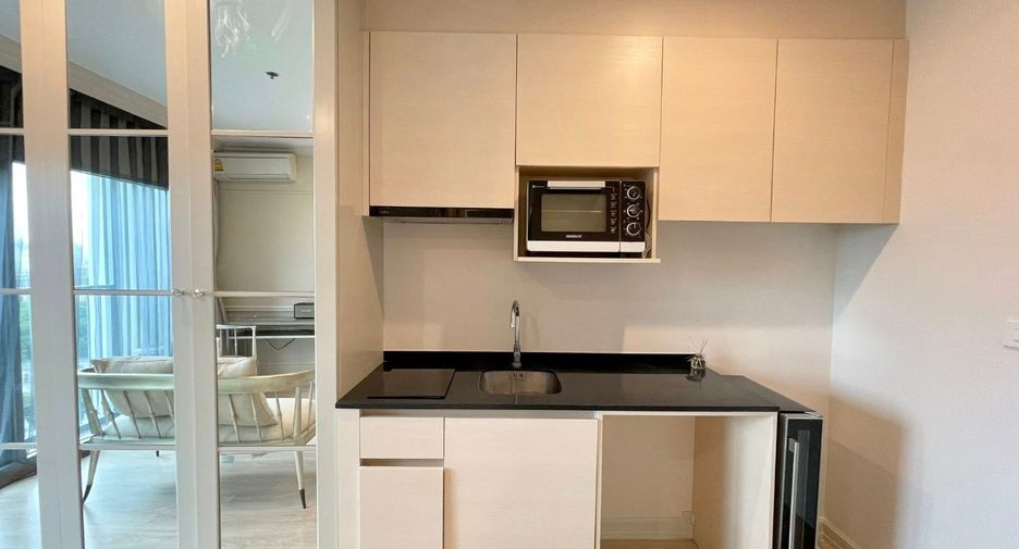 For sale 2 ベッドルーム condo in Huai Khwang, Bangkok