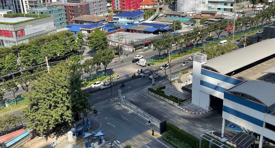 For sale 2 ベッドルーム condo in Huai Khwang, Bangkok