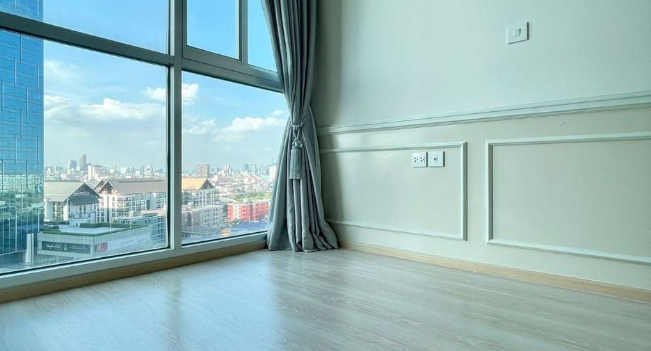 For sale 2 ベッドルーム condo in Huai Khwang, Bangkok