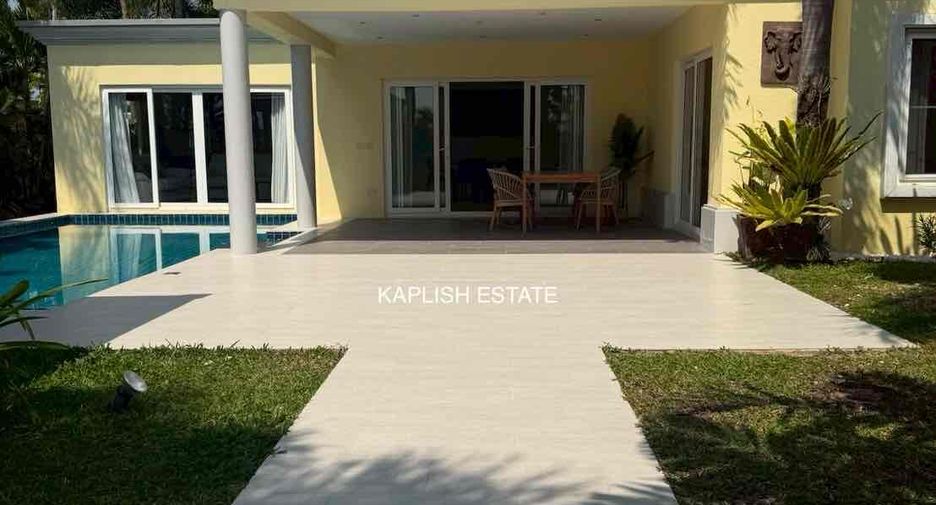 For rent 3 bedrooms villa in Bang Lamung, Chonburi