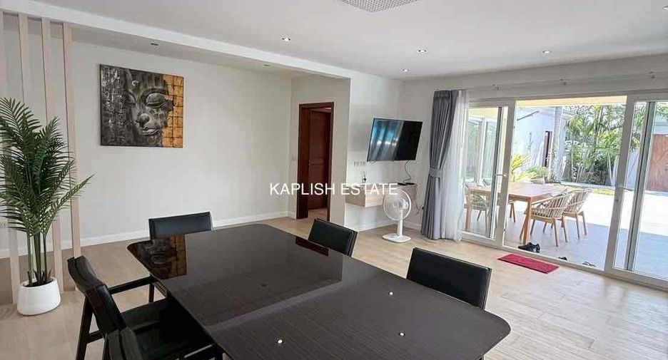 For rent 3 bedrooms villa in Bang Lamung, Chonburi