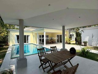 À louer 3 chambres villa à Bang Lamung, Chonburi