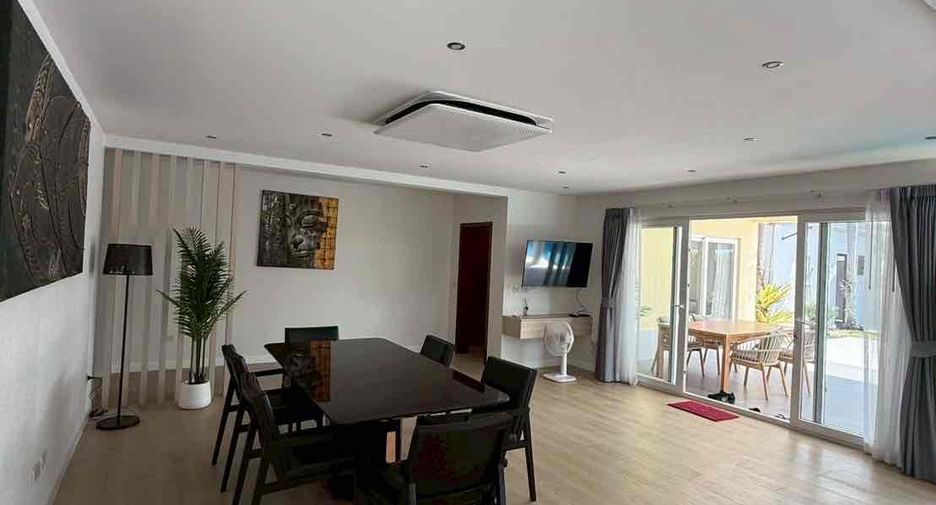 For rent 3 bedrooms villa in Bang Lamung, Chonburi