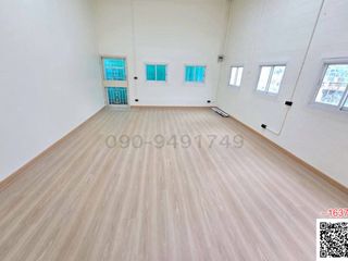 For rent 1 bed retail Space in Bang Phlat, Bangkok