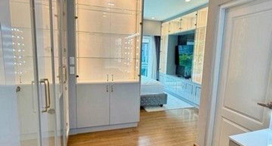 For rent 4 bedrooms house in Thanyaburi, Pathum Thani