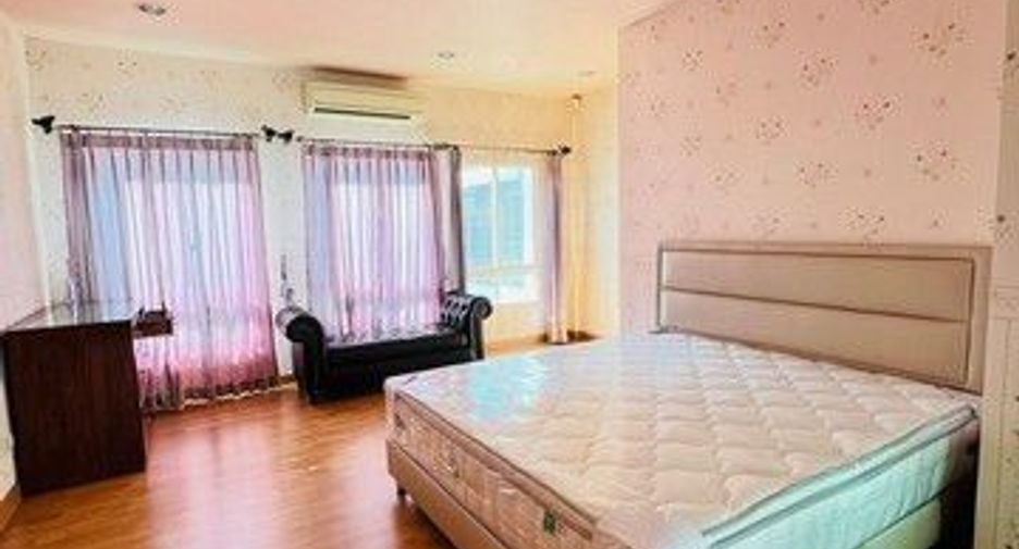 Аренда 3 спальни дом в Банг Кхен, Бангкок