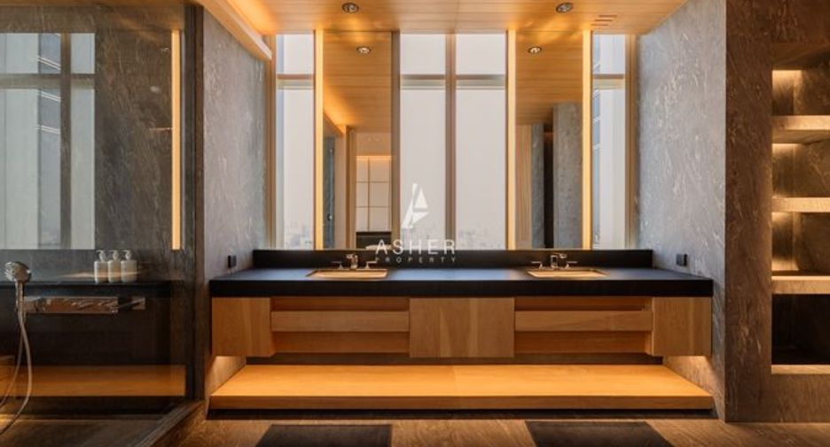 Condo en venta y en alquiler de 4 habitaciones en Bang Kho Laem, Bangkok