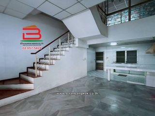 出售 4 卧室 联排别墅 在 Pak Kret, Nonthaburi