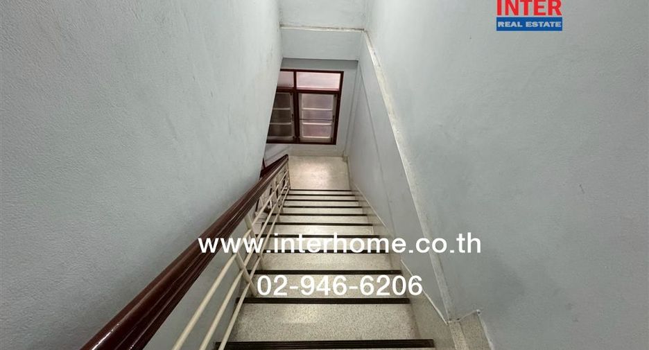 出售 4 卧室 联排别墅 在 Bangkok Yai, 曼谷