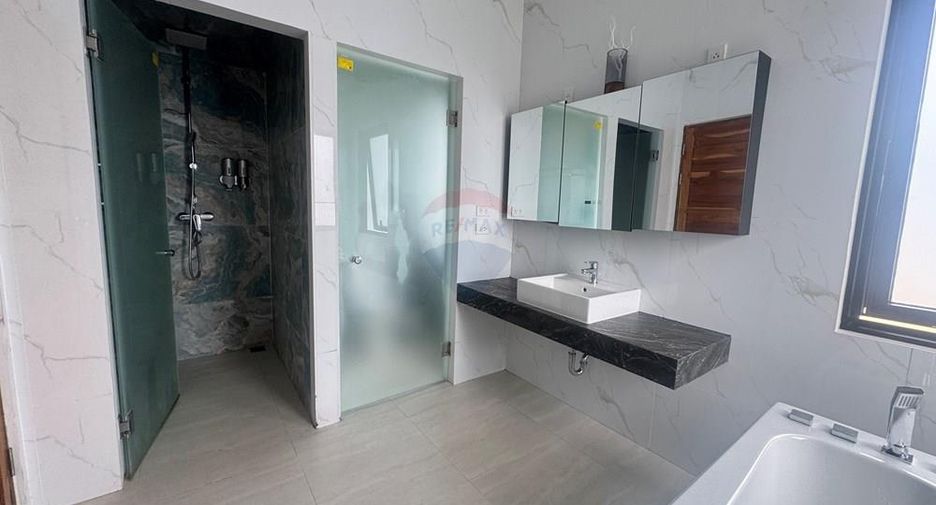 For rent 4 bedrooms house in Ko Samui, Surat Thani