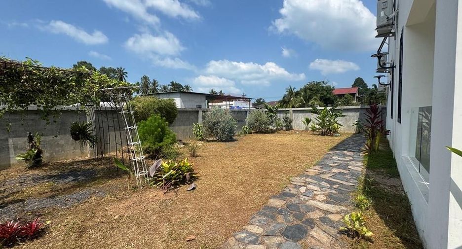 For rent 4 bedrooms house in Ko Samui, Surat Thani