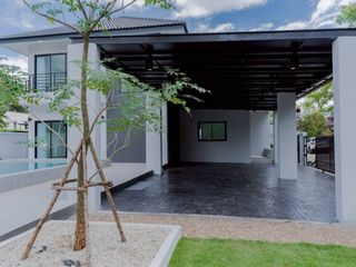 For sale 3 bedrooms villa in San Kamphaeng, Chiang Mai