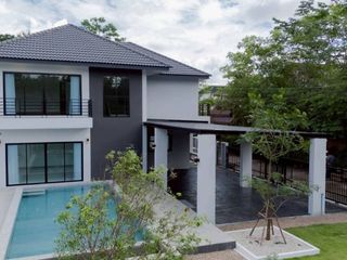 For sale 3 bedrooms villa in San Kamphaeng, Chiang Mai