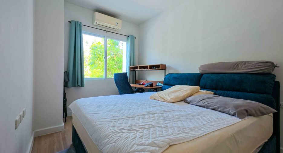 Casa adosada en venta de 3 habitaciones en Lam Luk Ka, Pathum Thani