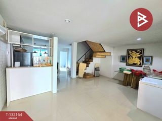 For sale 4 bedrooms townhouse in Mueang Nakhon Pathom, Nakhon Pathom