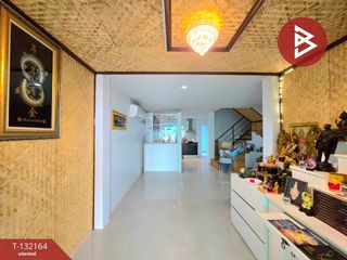 For sale 4 bedrooms townhouse in Mueang Nakhon Pathom, Nakhon Pathom