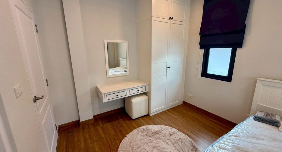 Casa en alquiler de 4 habitaciones en Don Mueang, Bangkok