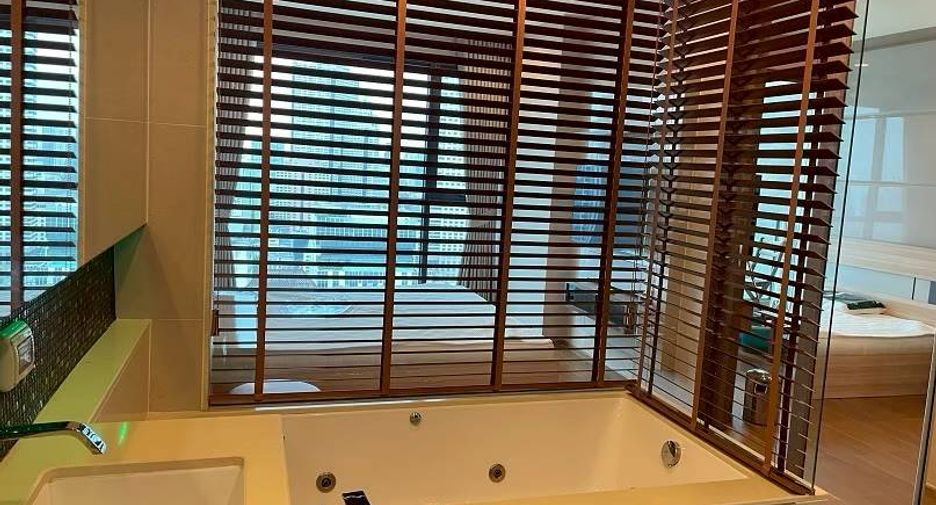 For rent 1 bed condo in Sathon, Bangkok