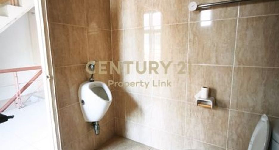 Local comercial en alquiler y en venta de 3 habitaciones en Chatuchak, Bangkok