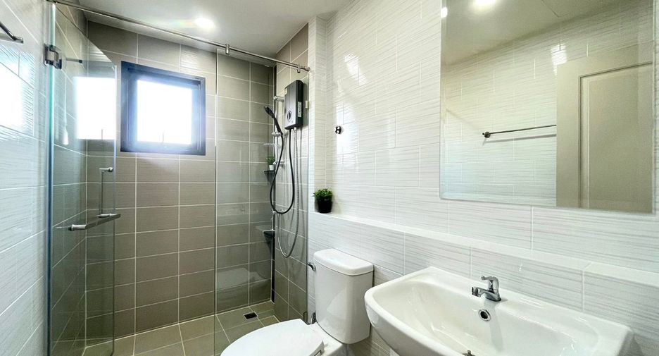Casa en alquiler de 4 habitaciones en Bang Phli, Samut Prakan