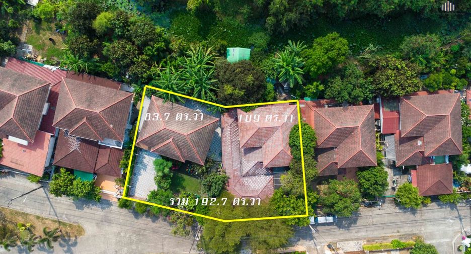 For sale 3 bedrooms house in Khlong Sam Wa, Bangkok