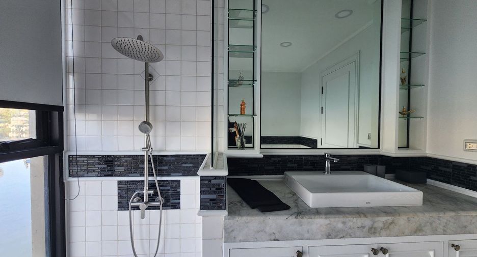 For rent 2 bedrooms townhouse in Thalang, Phuket
