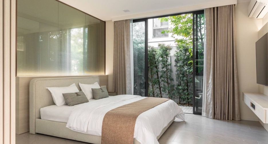 For rent 4 bedrooms house in Saphan Sung, Bangkok