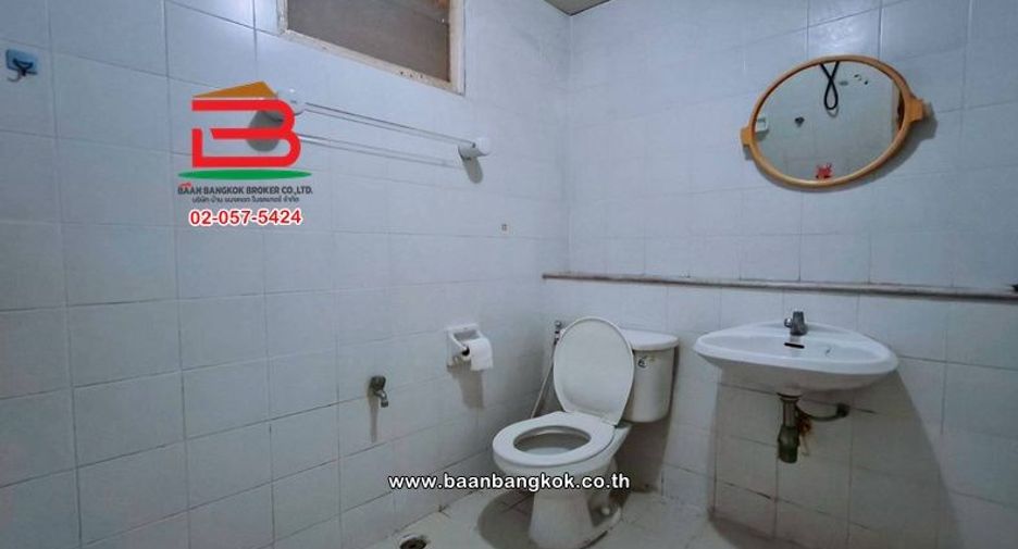 For sale 4 bedrooms townhouse in Pak Kret, Nonthaburi