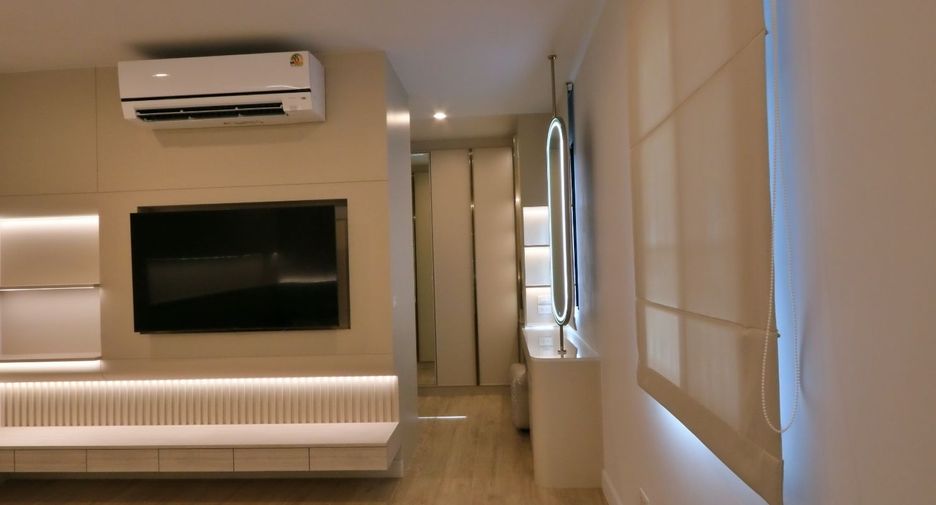 For sale 4 bedrooms house in Pak Kret, Nonthaburi