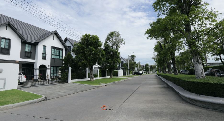 For sale 4 bedrooms house in Pak Kret, Nonthaburi