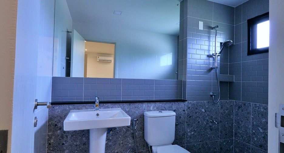 For sale 4 bedrooms house in Pak Kret, Nonthaburi