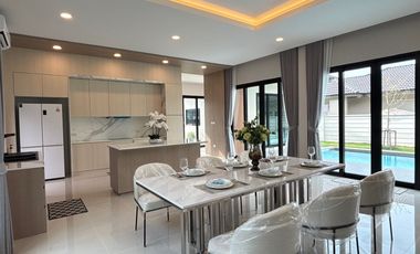Casa en alquiler de 3 habitaciones en Bang Lamung, Chonburi