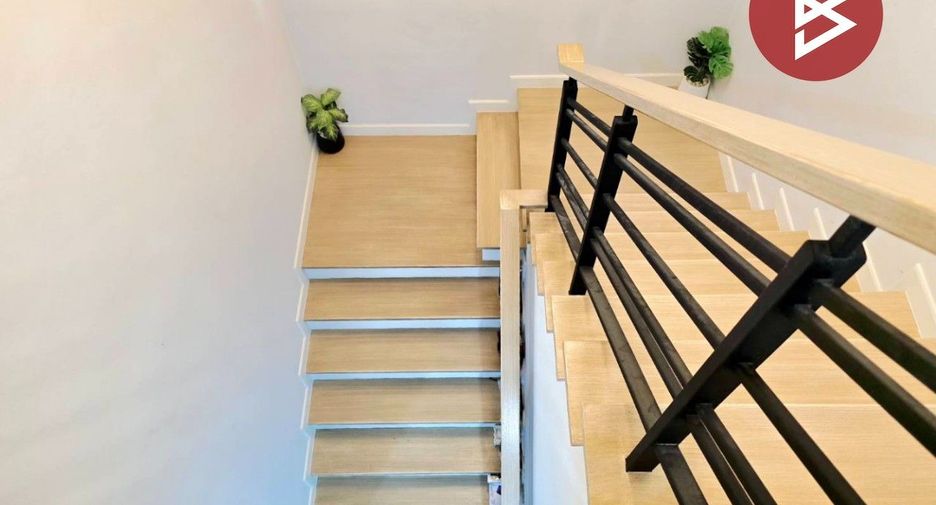 For sale 4 bedrooms house in Bang Khae, Bangkok