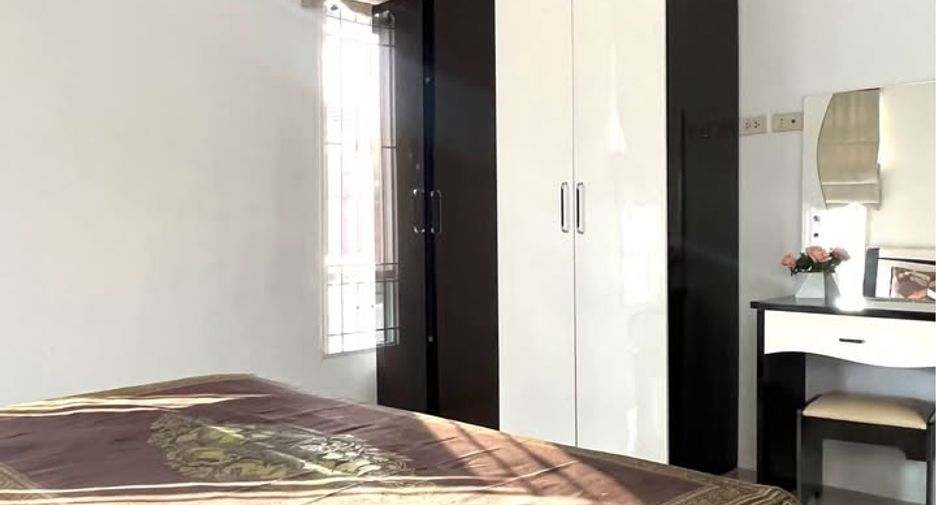Haus zur Miete mit 2 Zimmer in Bang Lamung, Chonburi