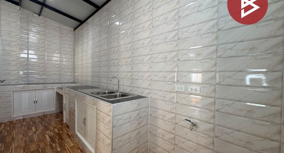 For sale 3 bedrooms townhouse in Mueang Chon Buri, Chonburi