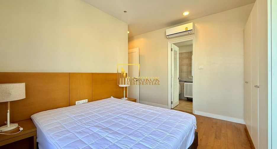 For rent 4 bedrooms condo in Watthana, Bangkok