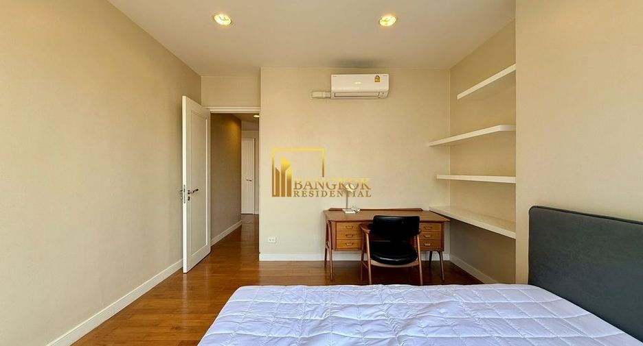 For rent 4 bedrooms condo in Watthana, Bangkok