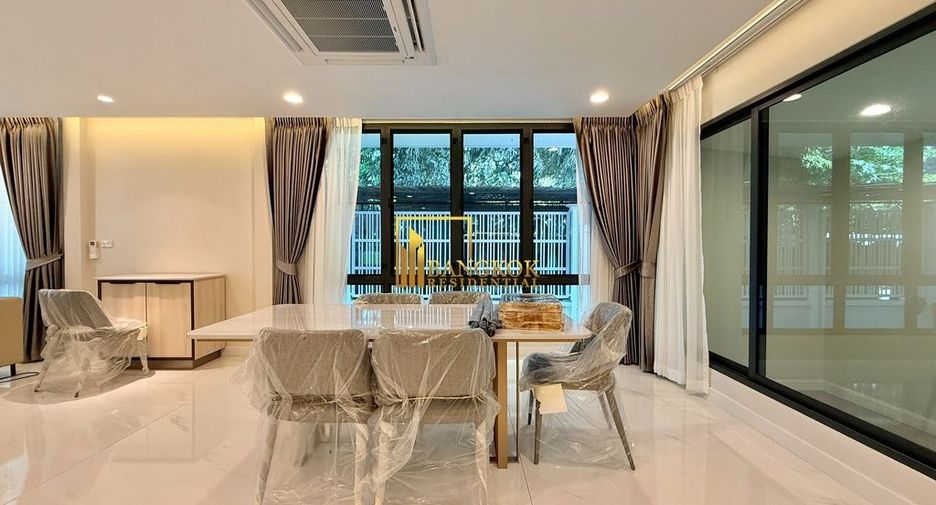 À louer 4 chambres maison à Watthana, Bangkok