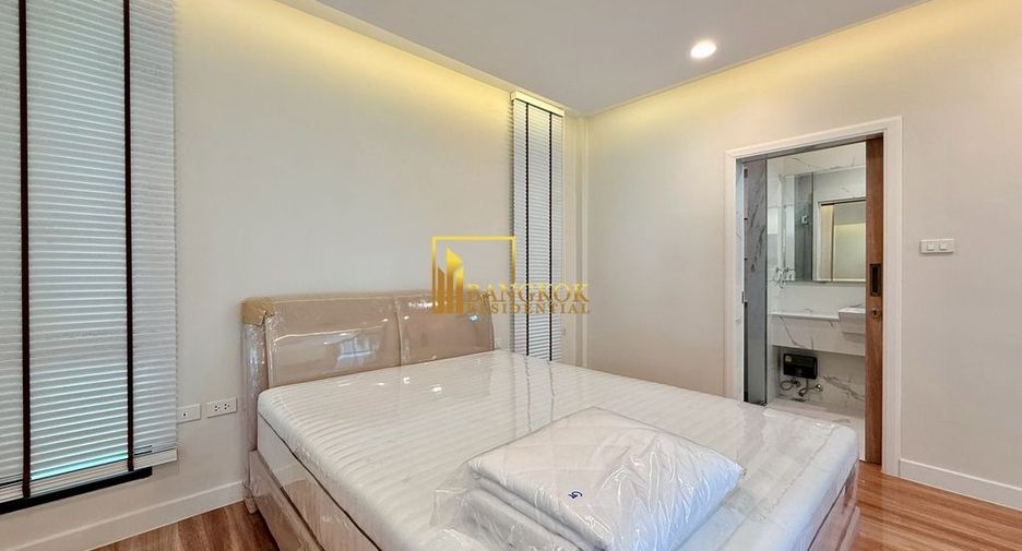 À louer 4 chambres maison à Watthana, Bangkok