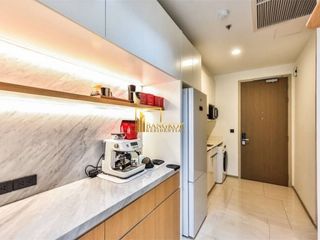 À louer et à vendre 1 chambre condo à Bang Rak, Bangkok