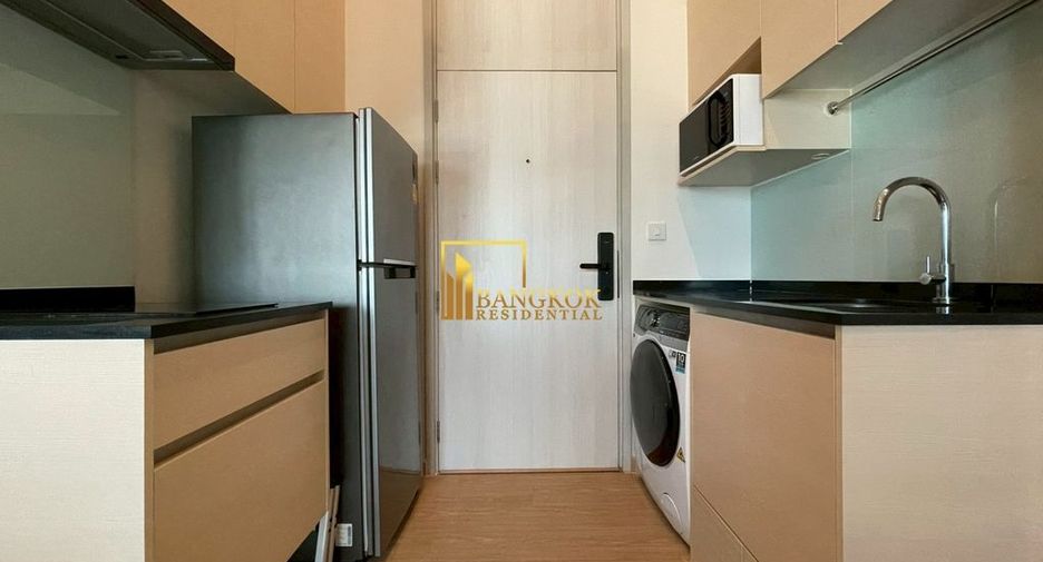For rent 2 bedrooms condo in Huai Khwang, Bangkok