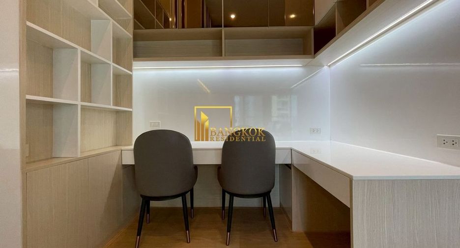 For rent 2 bedrooms condo in Huai Khwang, Bangkok