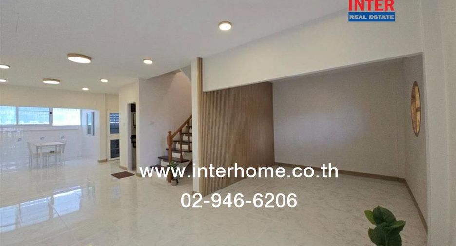 For sale 3 bedrooms townhouse in Khlong Sam Wa, Bangkok