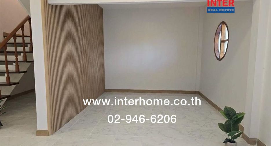 For sale 3 bedrooms townhouse in Khlong Sam Wa, Bangkok
