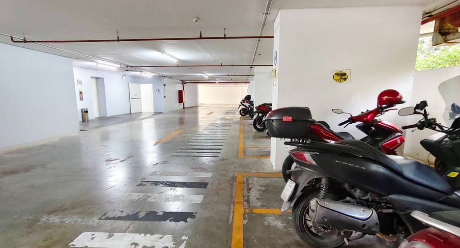 For rent and for sale 1 bed condo in Pratumnak, Pattaya