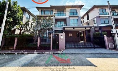 Casa en venta de 6 habitaciones en Don Mueang, Bangkok