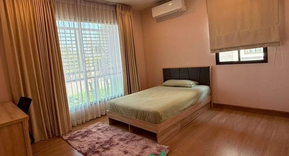 For sale 6 bedrooms house in Don Mueang, Bangkok